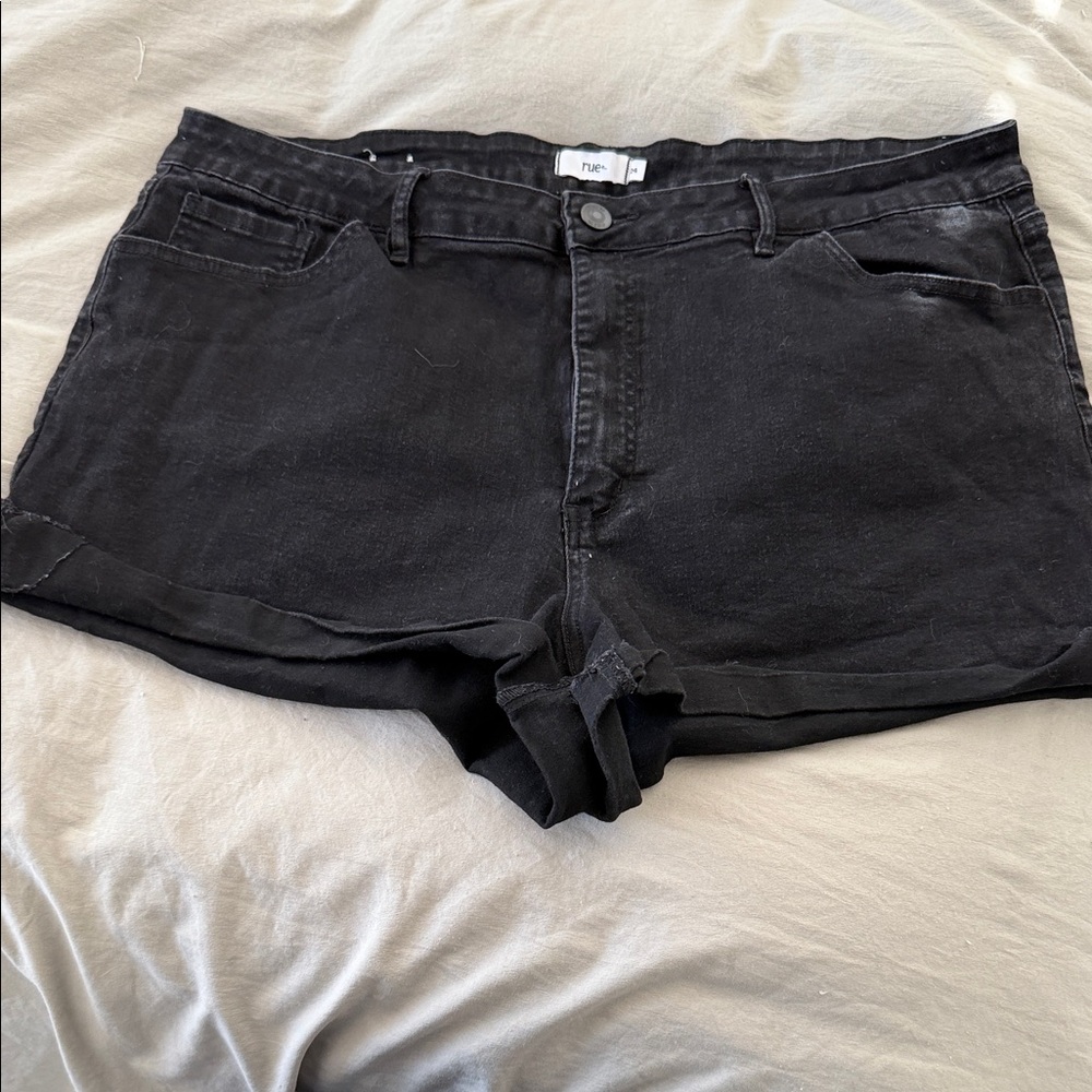 Rue21 Black Jean Shorts for Women Size 24